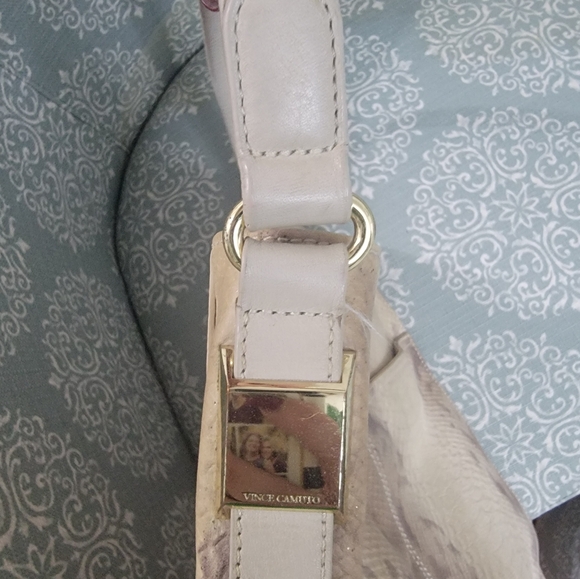 Vince Camuto snake skin purse - Picture 6 of 10